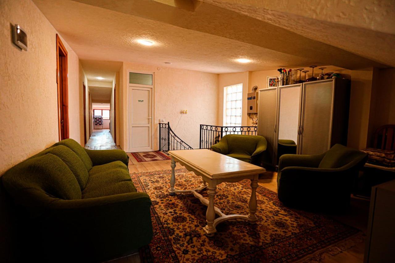 Guesthouse Gua 쿠타이시 외부 사진