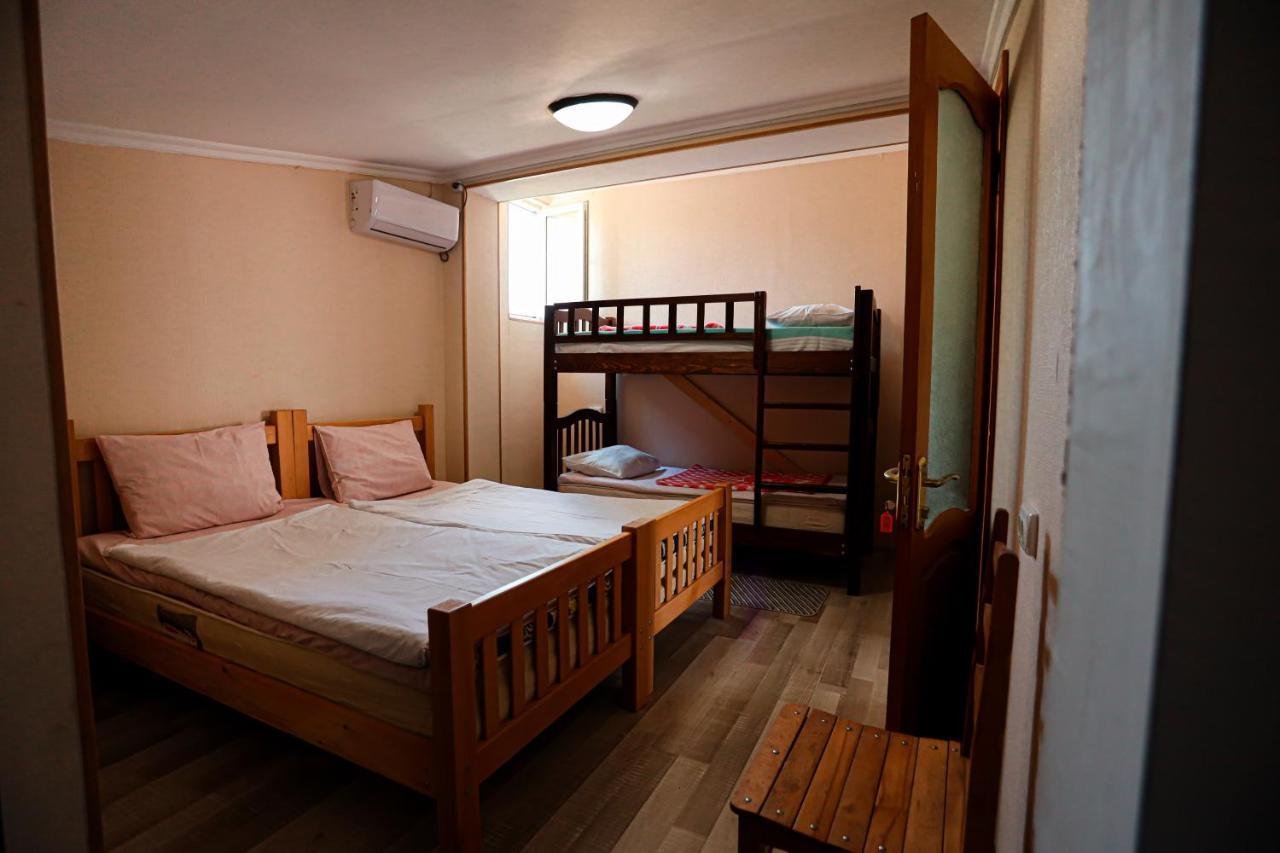 Guesthouse Gua 쿠타이시 외부 사진