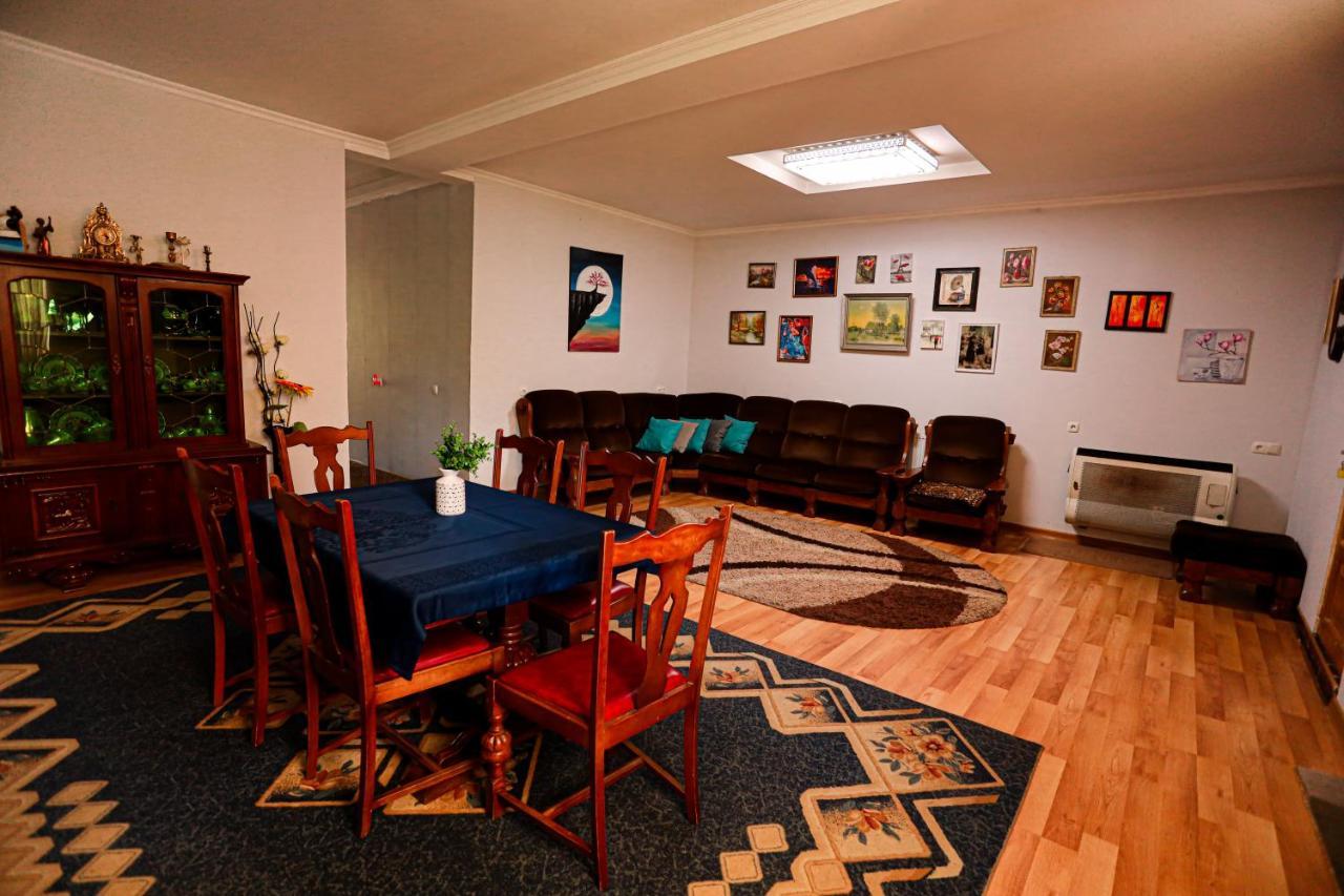 Guesthouse Gua 쿠타이시 외부 사진