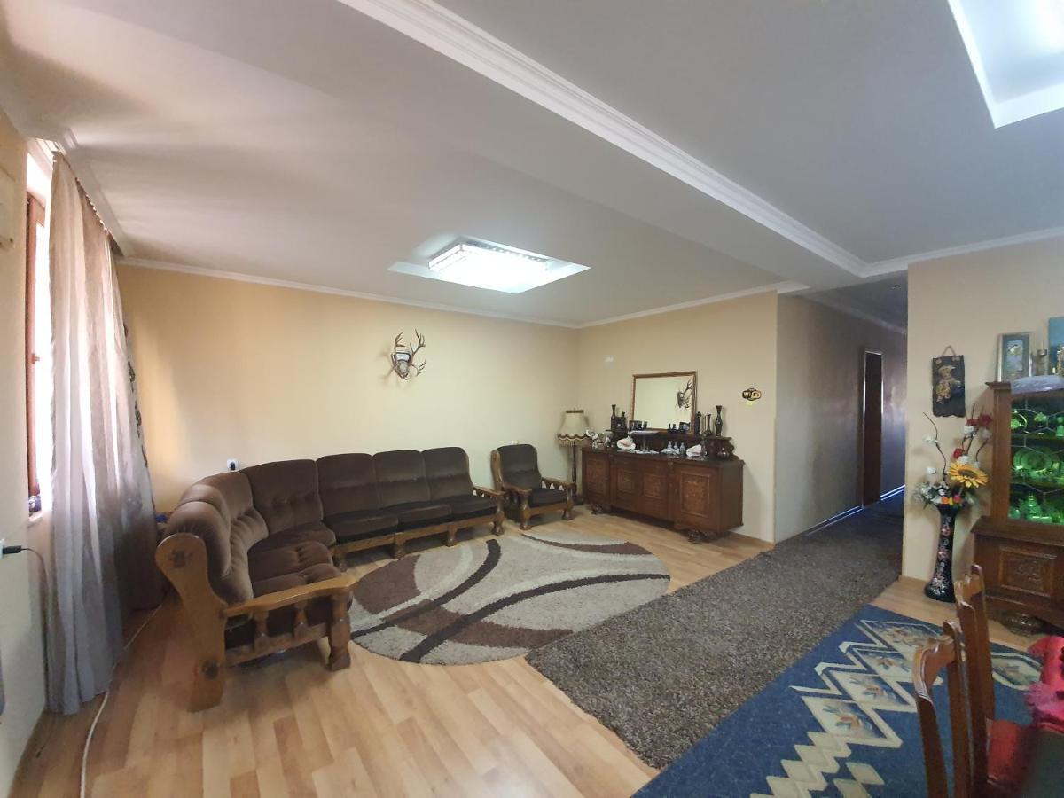 Guesthouse Gua 쿠타이시 외부 사진